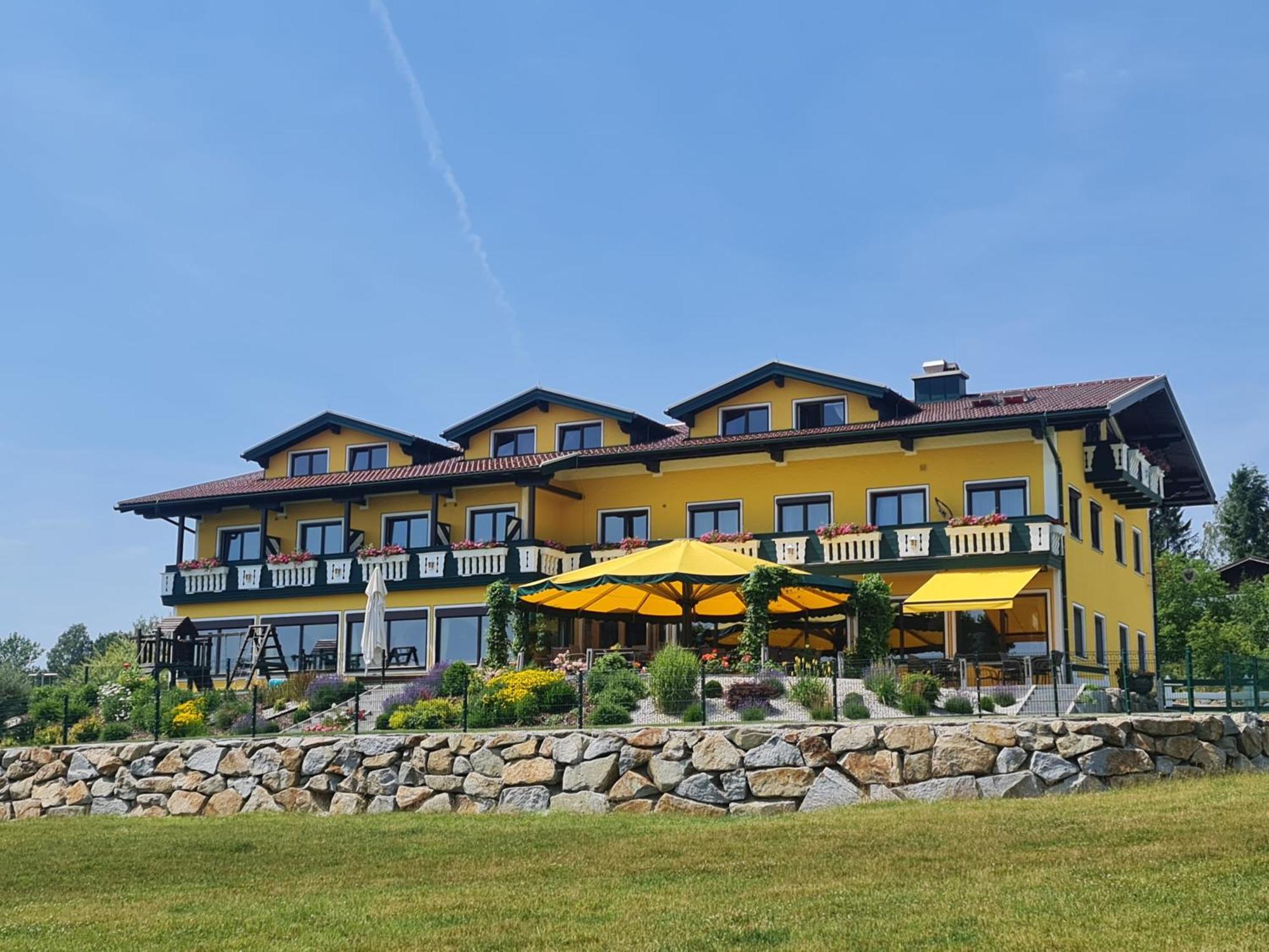 Landgasthof Entenwirt Tarsdorf Exterior foto